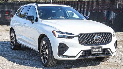 2026 Volvo XC60 B5 Plus