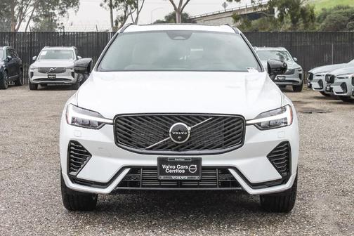 2026 Volvo XC60 Plug-In Hybrid T8 Plus