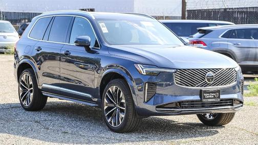 2025 Volvo XC90 B6 Plus 7-Seater