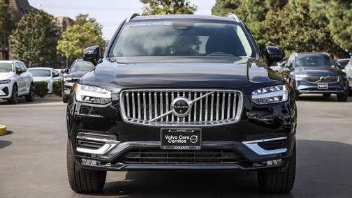 2025 Volvo XC90 B6 Plus 7-Seater