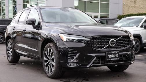 2025 Volvo XC60 B5 Plus