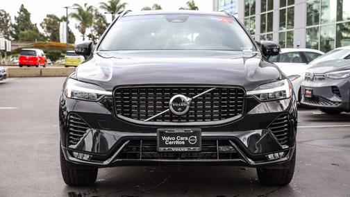2025 Volvo XC60 B5 Plus