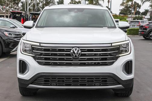 2024 Volkswagen Atlas 2.0T SE