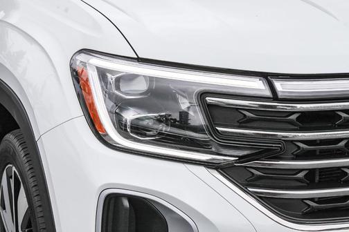 2024 Volkswagen Atlas 2.0T SE