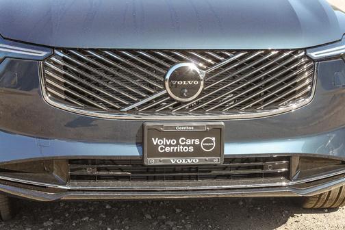 2026 Volvo XC90 B5 Plus 7-Seater