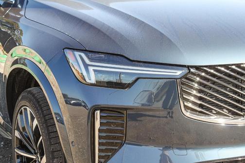 2026 Volvo XC90 B5 Plus 7-Seater