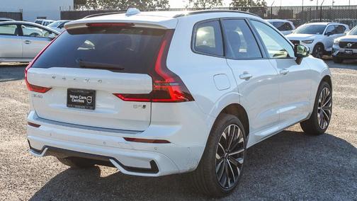 2026 Volvo XC60 B5 Ultra