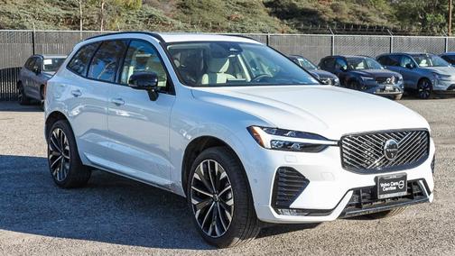 2026 Volvo XC60 B5 Ultra