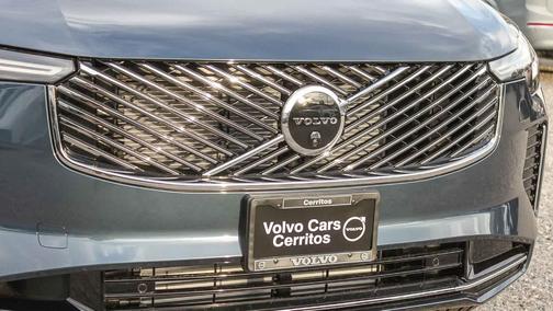 Denim Blue Metallic 2026 Volvo XC90 Plug-In Hybrid T8 Plus 7-Seater