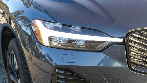 2026 Volvo XC60 B5 Plus