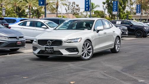 Birch 2020 Volvo S60 T5 Momentum