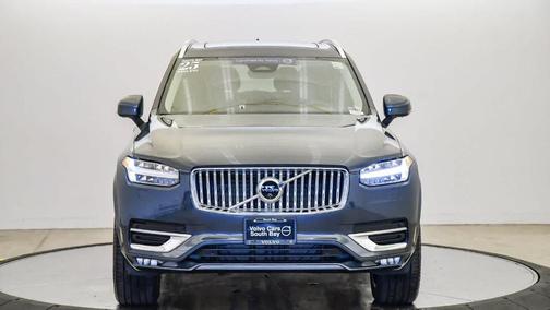 2025 Volvo XC90 B6 Plus 7-Seater