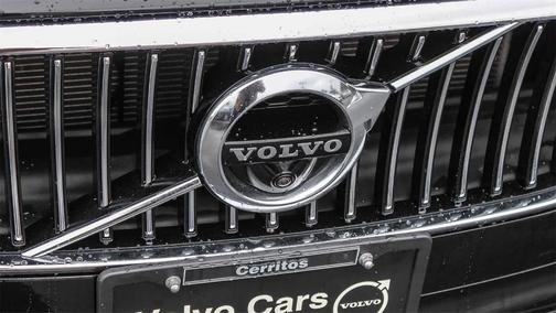 2019 Volvo S90 Recharge Plug-In Hybrid T8 Inscription