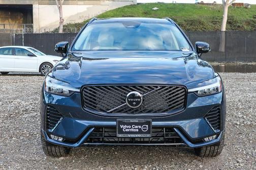 2026 Volvo XC60 B5 Ultra