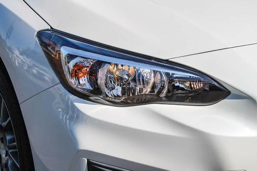 2019 Subaru Impreza 2.0i