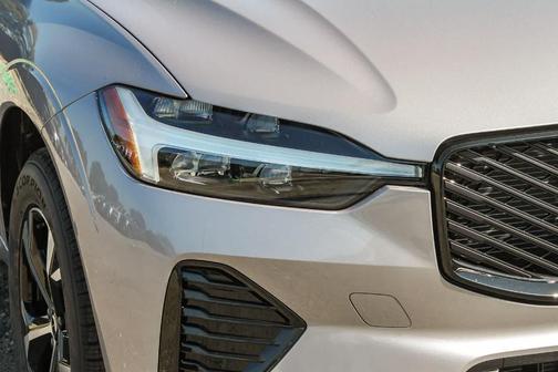 2026 Volvo XC60 B5 Core