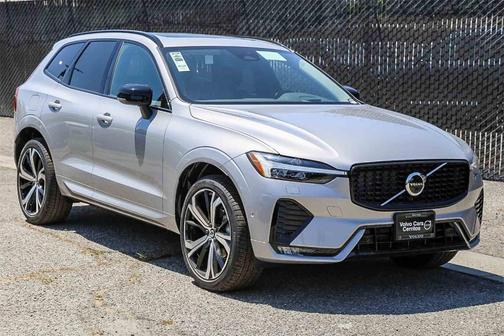 2025 Volvo XC60 B5 Ultra