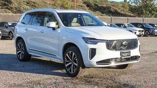 2026 Volvo XC90 B5 Core