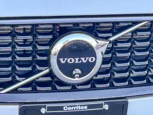 Vapour Gray 2025 Volvo S60 B5 Plus