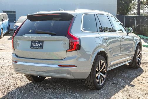 2026 Volvo XC90 B5 Core