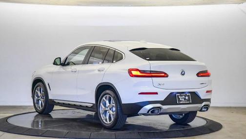 Alpine White 2023 BMW X4 xDrive30i