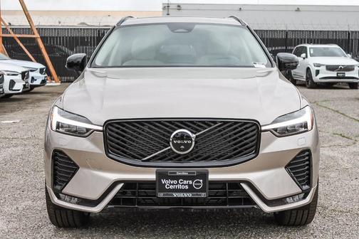2026 Volvo XC60 B5 Ultra