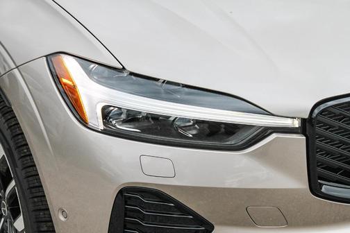 2026 Volvo XC60 B5 Ultra