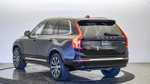 Onyx Black Metallic 2025 Volvo XC90 B6 Plus 7-Seater