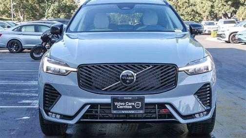 2026 Volvo XC60 B5 Ultra