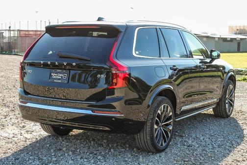 2026 Volvo XC90 B5 Plus 7-Seater