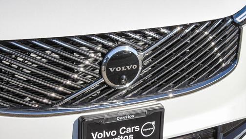 2026 Volvo XC90 B6 Ultra 6-Seater