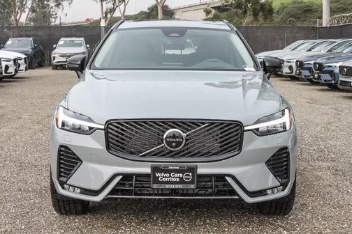 2026 Volvo XC60 B5 Ultra