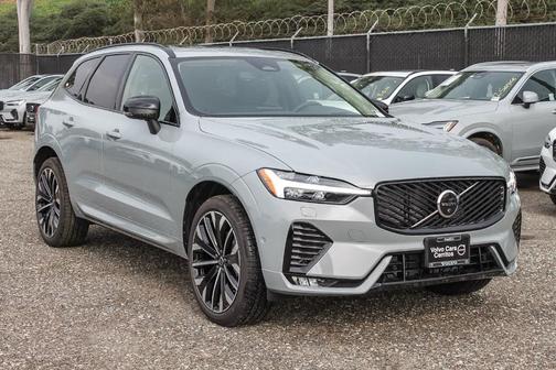 2026 Volvo XC60 B5 Ultra