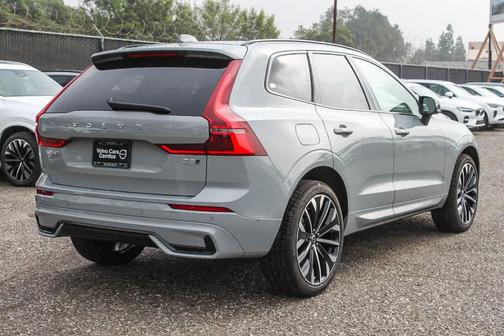 2026 Volvo XC60 B5 Ultra