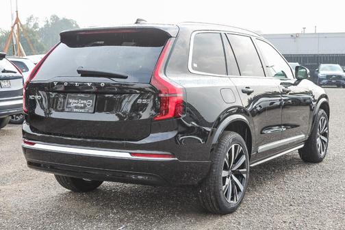 2026 Volvo XC90 B5 Core