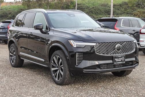 2026 Volvo XC90 B5 Core