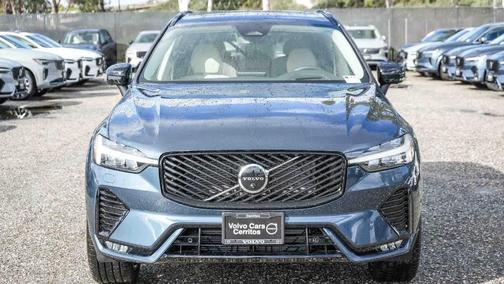 2026 Volvo XC60 B5 Ultra
