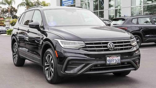 Deep Black Pearl Effect 2022 Volkswagen Tiguan 2.0T S