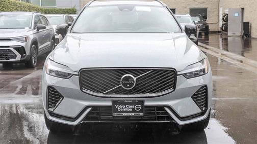 2026 Volvo XC60 Plug-In Hybrid T8 Plus