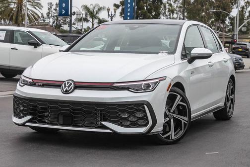 2025 Volkswagen Golf GTI 2.0T SE