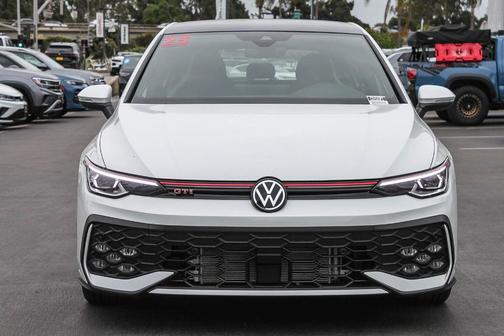 2025 Volkswagen Golf GTI 2.0T SE