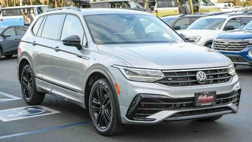 2022 Volkswagen Tiguan 2.0T SE R-Line Black