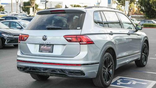 2022 Volkswagen Tiguan 2.0T SE R-Line Black