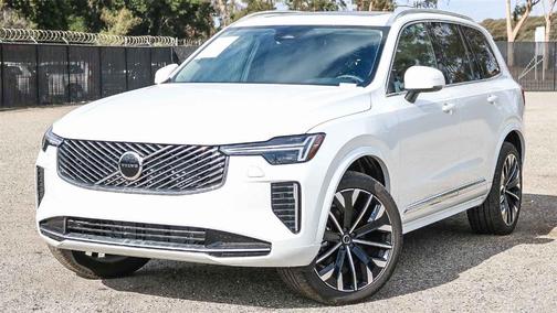 2025 Volvo XC90 B6 Core