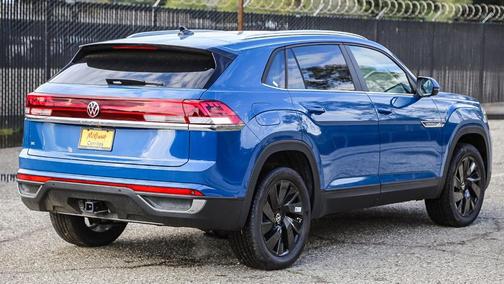2026 Volkswagen Atlas Cross Sport 2.0T SE w/Technology