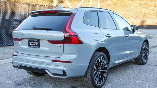 2026 Volvo XC60 B5 Ultra