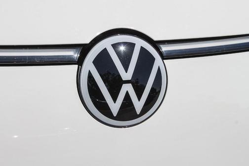 2025 Volkswagen ID. Buzz Pro S Plus