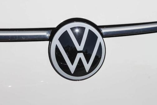 2025 Volkswagen ID. Buzz Pro S Plus