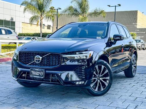 Onyx Black 2025 Volvo XC60 B5 Plus
