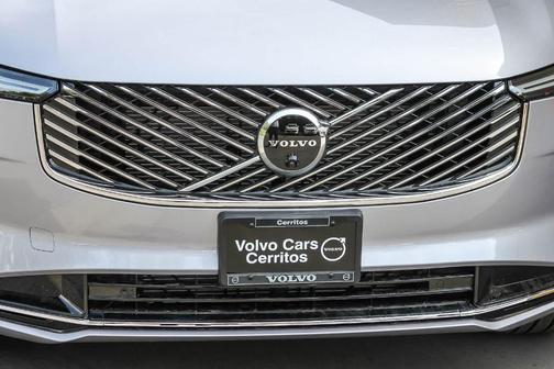 2026 Volvo XC90 B6 Plus 7-Seater